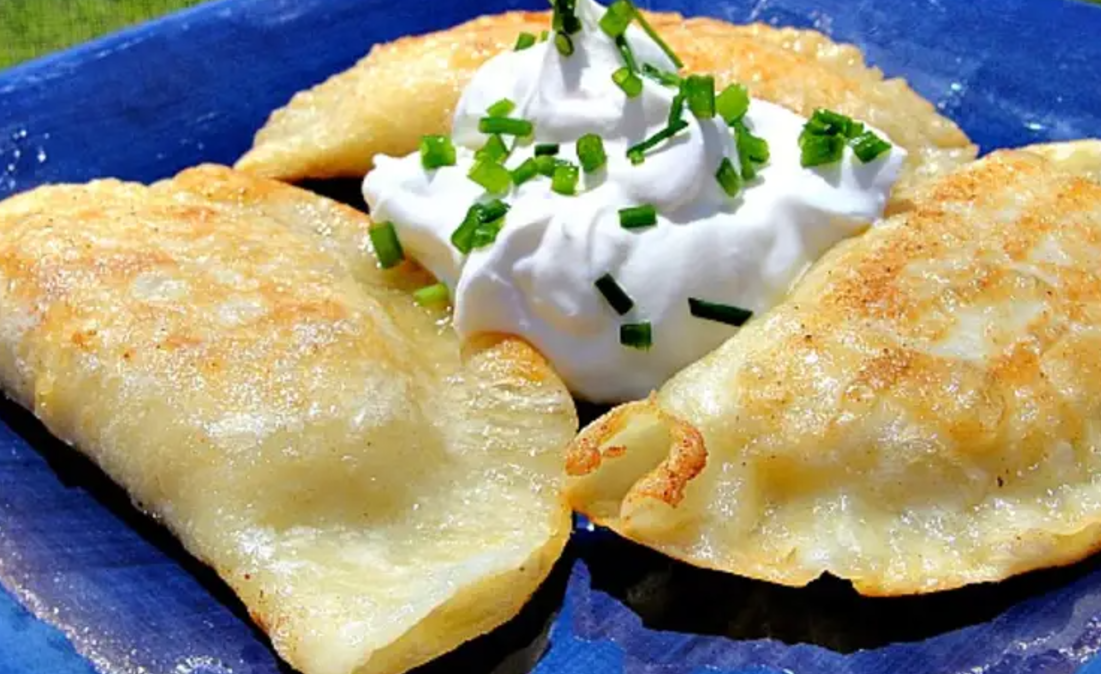 The Best Sauces and Toppings for Your Perogies